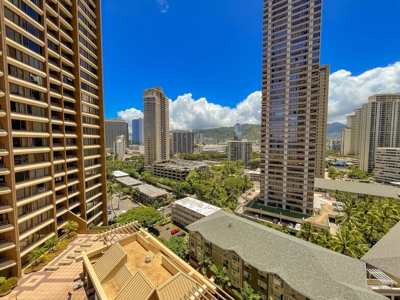 Building Photo - 1778 Ala Moana Blvd