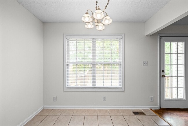 Building Photo - 3838 Aly Sheba Dr