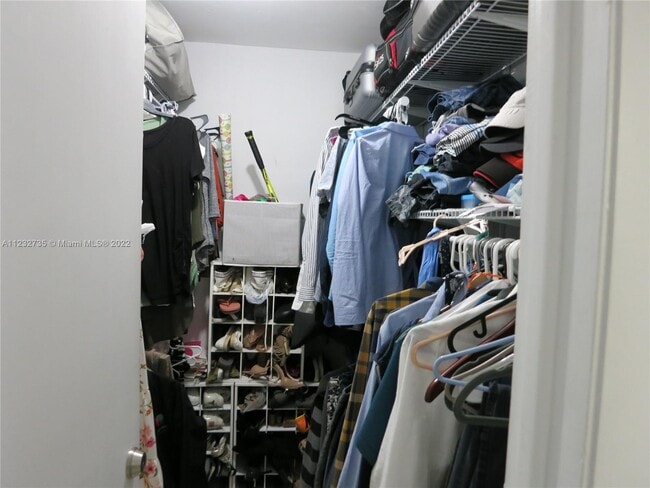 Building Photo - 1300 SW 122nd Ave