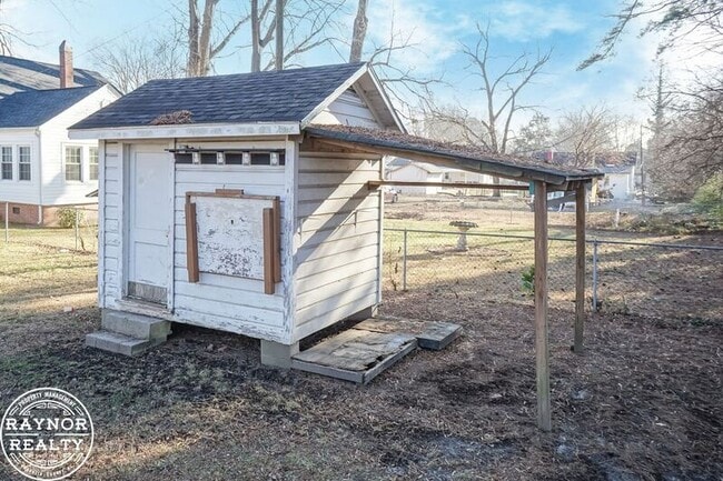 Building Photo - 433 Norvell St