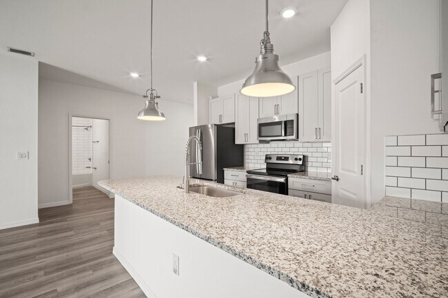 Building Photo - 4718-4718 29th St SW