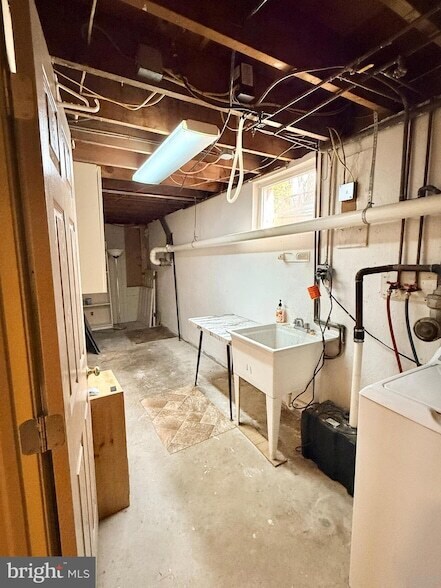 Building Photo - 2360 New Schuylkill Rd