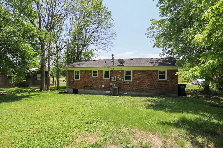 Building Photo - 309 Martin Ct