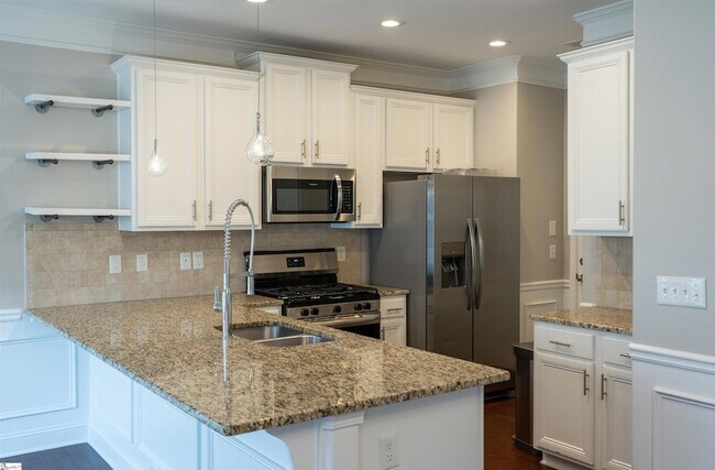 Building Photo - 428 Woodbark Ct