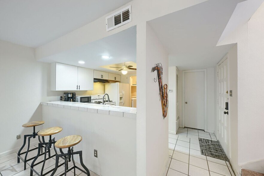 Building Photo - 4814 Misty Slope Ln