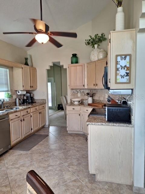 Building Photo - 3637 Ventura Club Cir