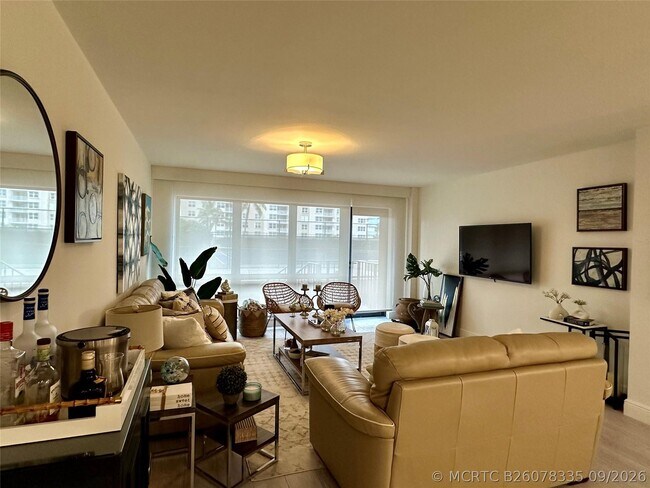 Building Photo - 5100 N Ocean Blvd