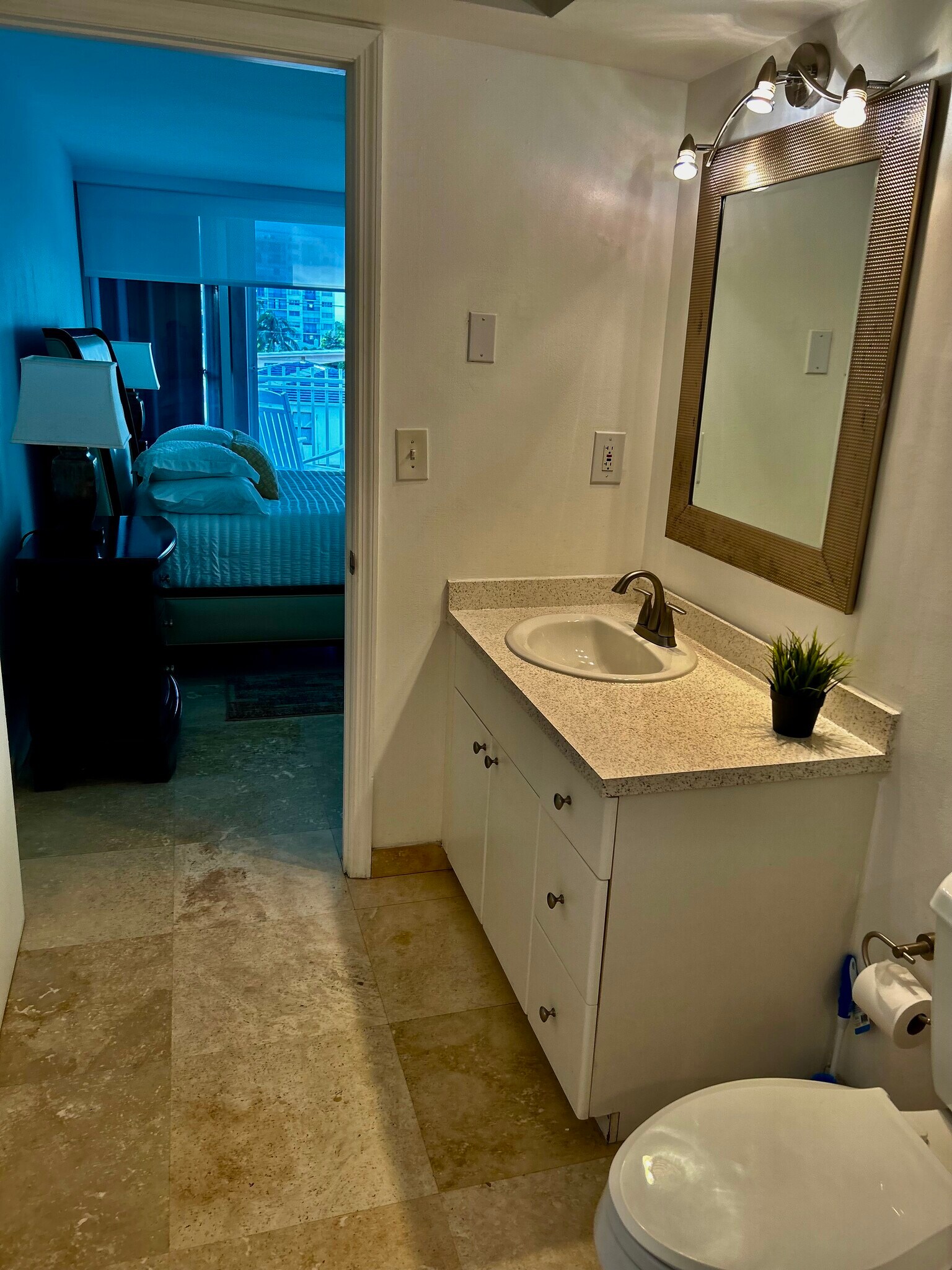 Building Photo - 7824 Collins Ave