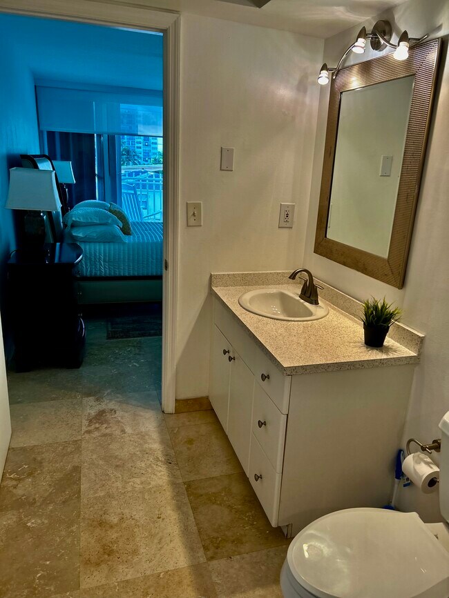 Building Photo - 7824 Collins Ave