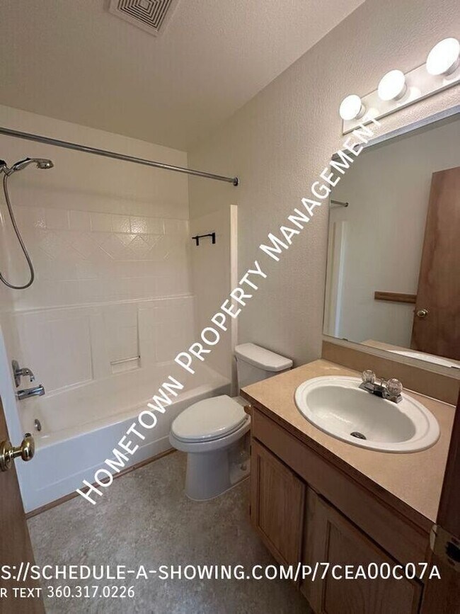 Building Photo - 1227 Arcadia St NW
