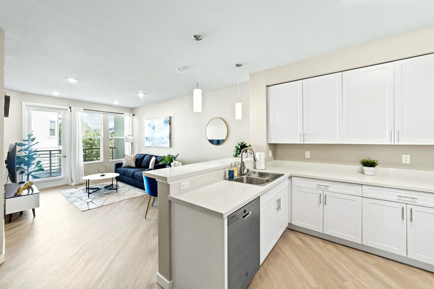 Building Photo - 375 Harbour Cove Dr