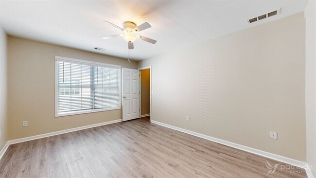 Building Photo - Move-in ready home in Loganville!