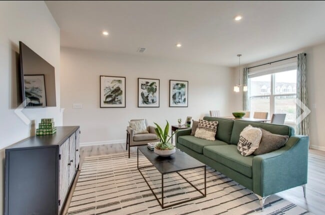 Primary Photo - 3 Bedroom and 3 Full Baths