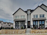Building Photo - A Sophisticated Townhome in the Heart of Walsh