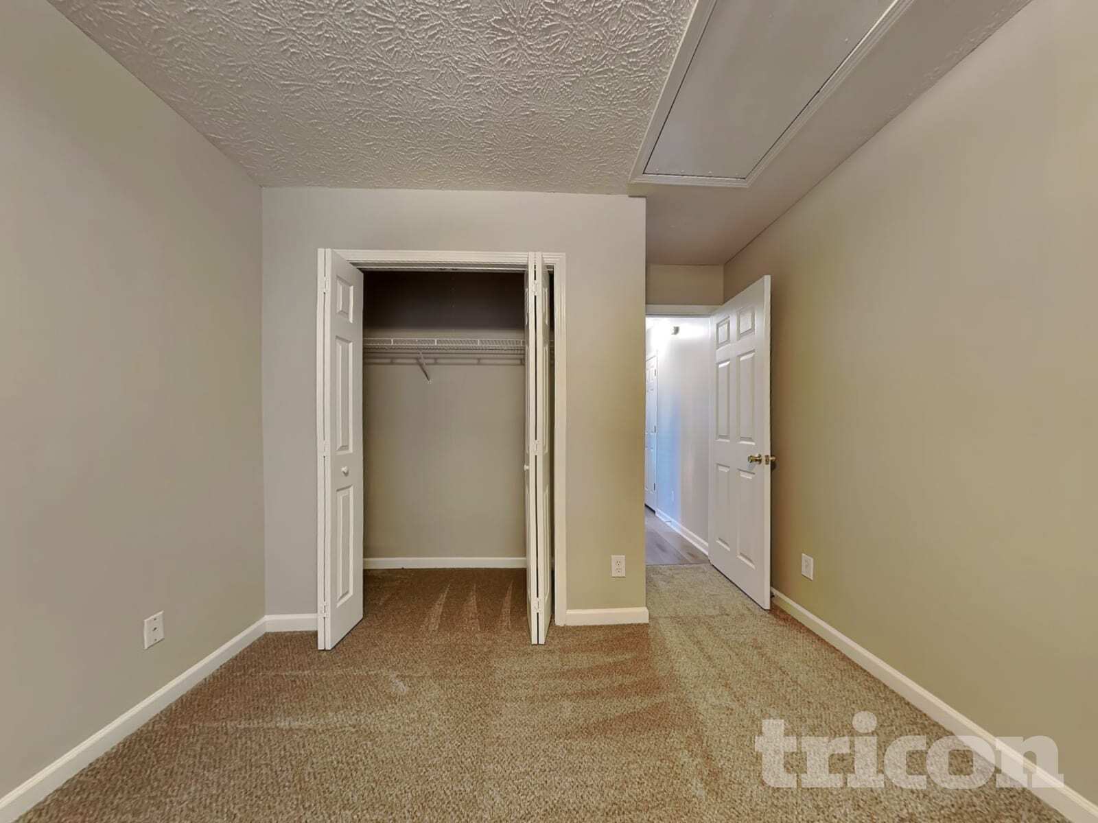 Building Photo - 16 Waterloo Ct