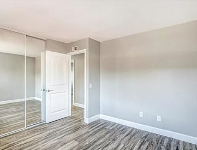 Building Photo - **Amazing 4 bedroom 3 bathroom Home Availa...
