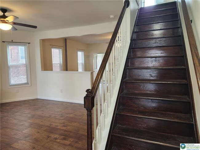 Building Photo - 28 Park St