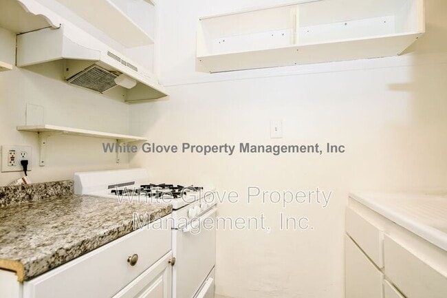 Building Photo - 125 E Ellis Pl
