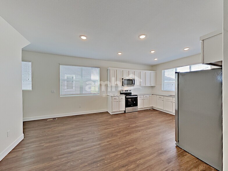 Building Photo - 4747 Crestone Peak St