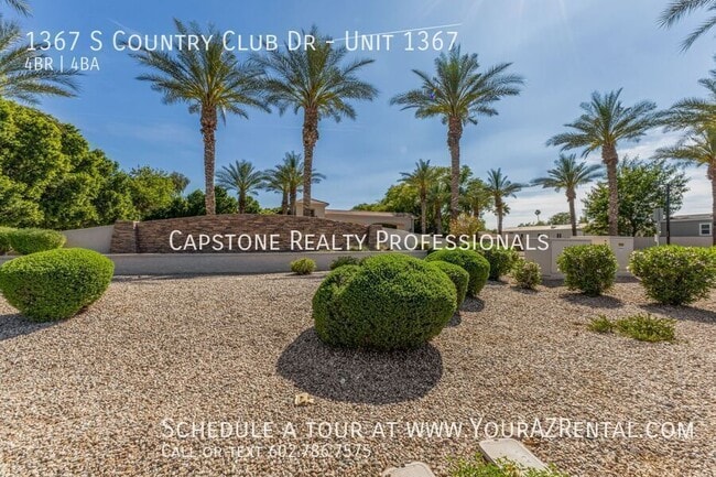 Building Photo - 1367 S Country Club Dr