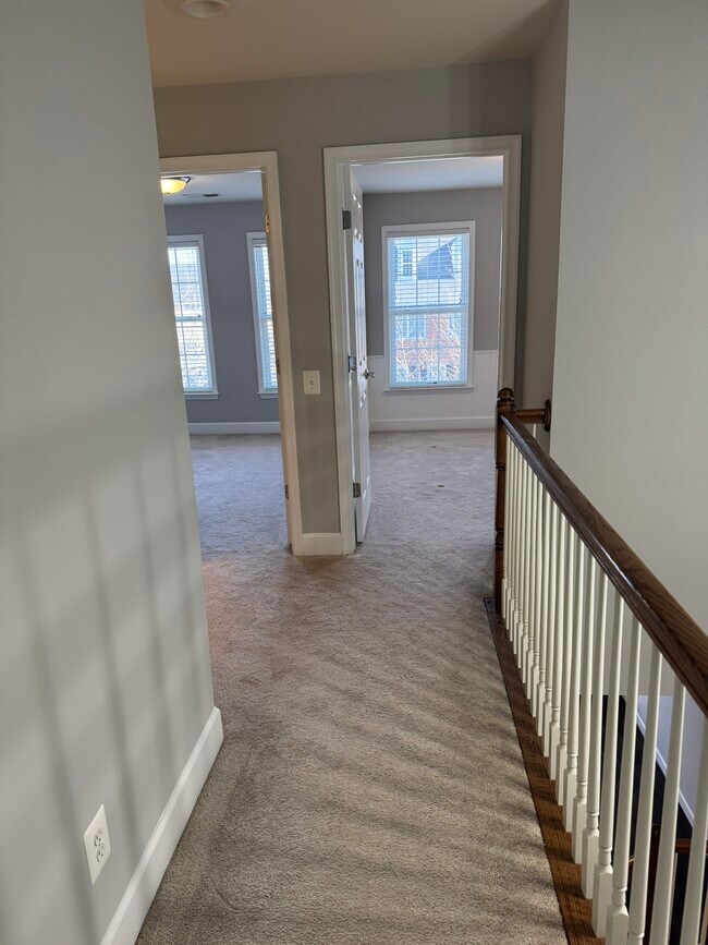 Building Photo - 14828 Potomac Branch Dr