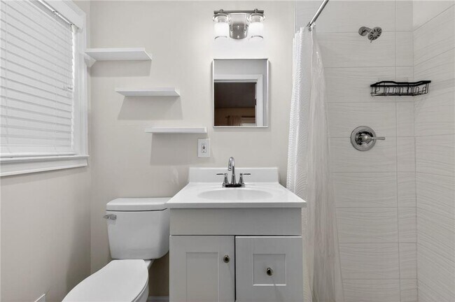 Building Photo - 147 Hermer Cir NW