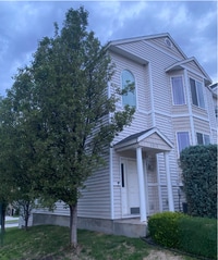 Building Photo - 4910 Guemes Ln