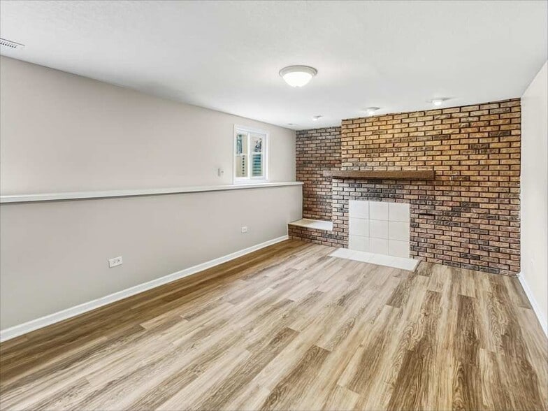 Building Photo - 5265 Arquilla Dr