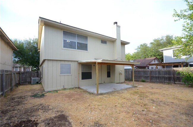 Building Photo - 13903 Lothian Dr