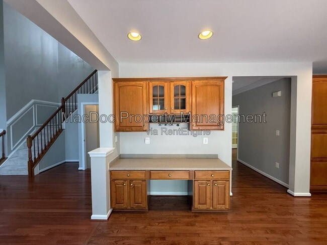 Building Photo - 1404 Graham Dr