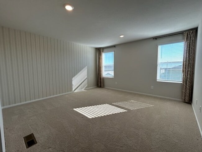 Building Photo - Brand New & Beautiful- 4 bed/2.5 ba + Loft, EV Garage Charging, Quartz Countertops, Fenced Yard!