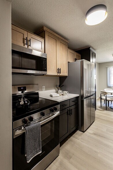 Building Photo - Ninety9 Lofts