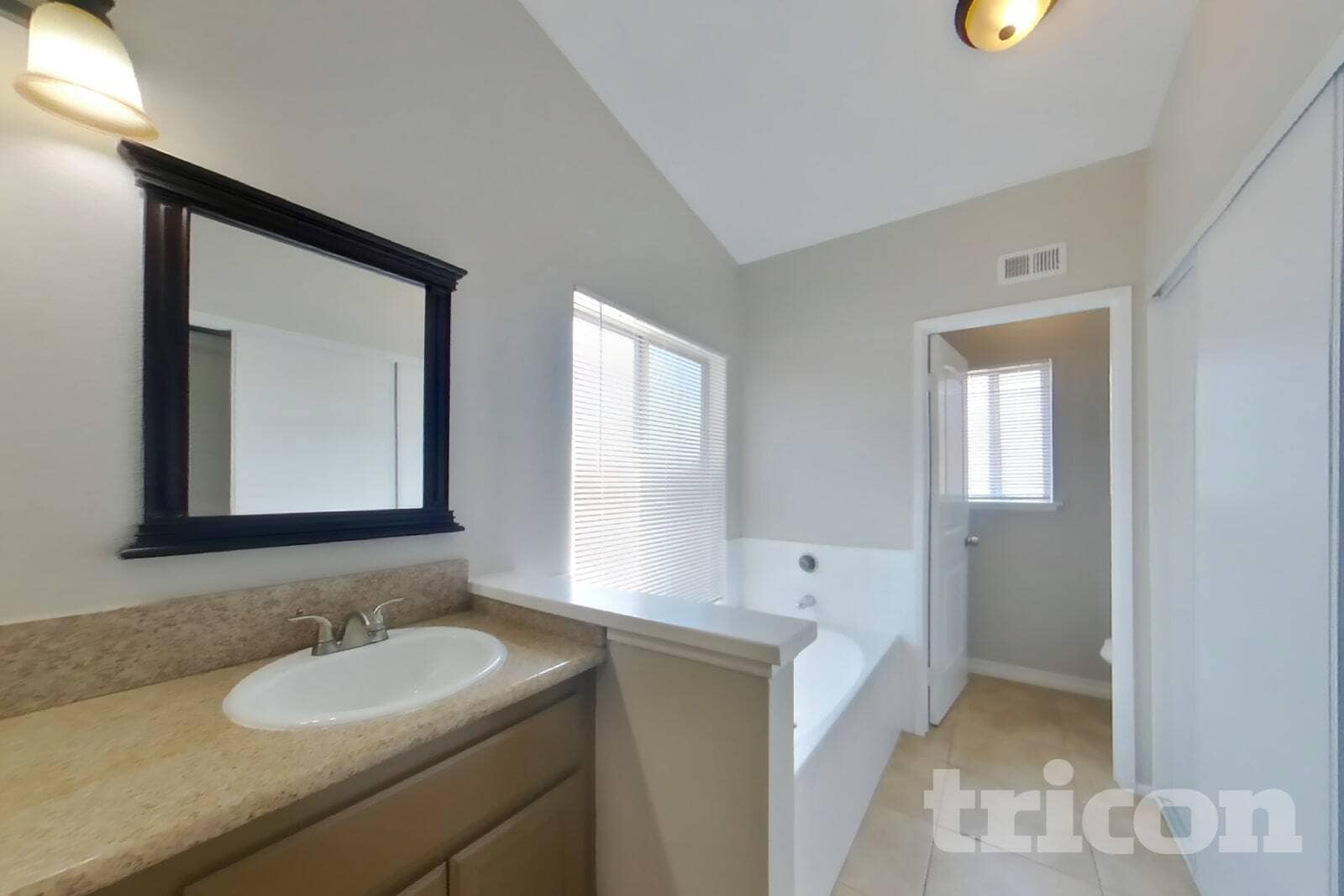 Building Photo - 25809 Sweetleaf St