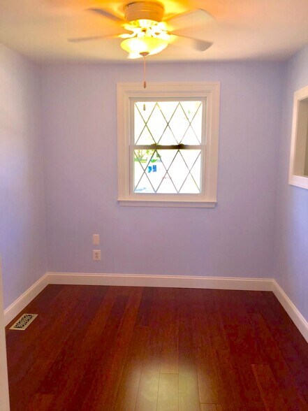 Building Photo - 149 Green Hill Rd