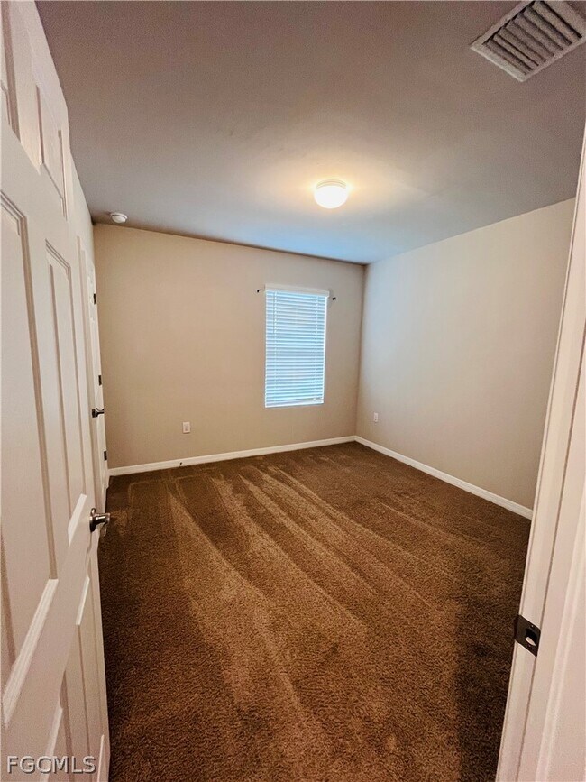 Building Photo - 10601 Crossback Ln