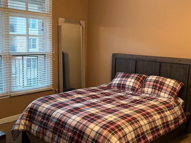 Building Photo - 151 W Wing St