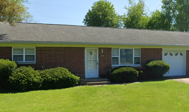 Primary Photo - NEWLY RENOVATED 2 Bedroom 1.5 Bath-Electri...