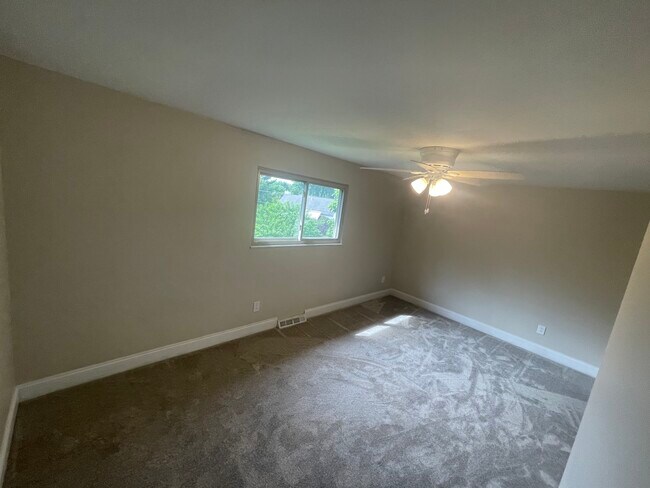 Building Photo - 8579 Renford Ct