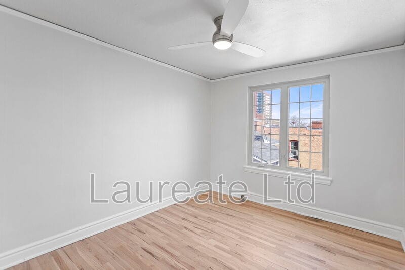 Building Photo - 1050 N Pearl St