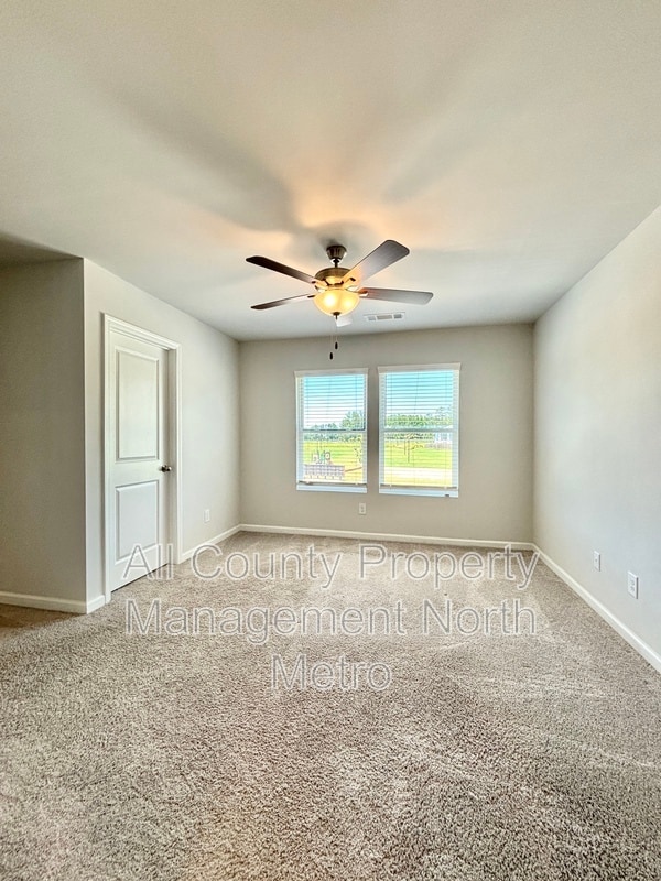 Building Photo - 305 Rolling Grn Dr