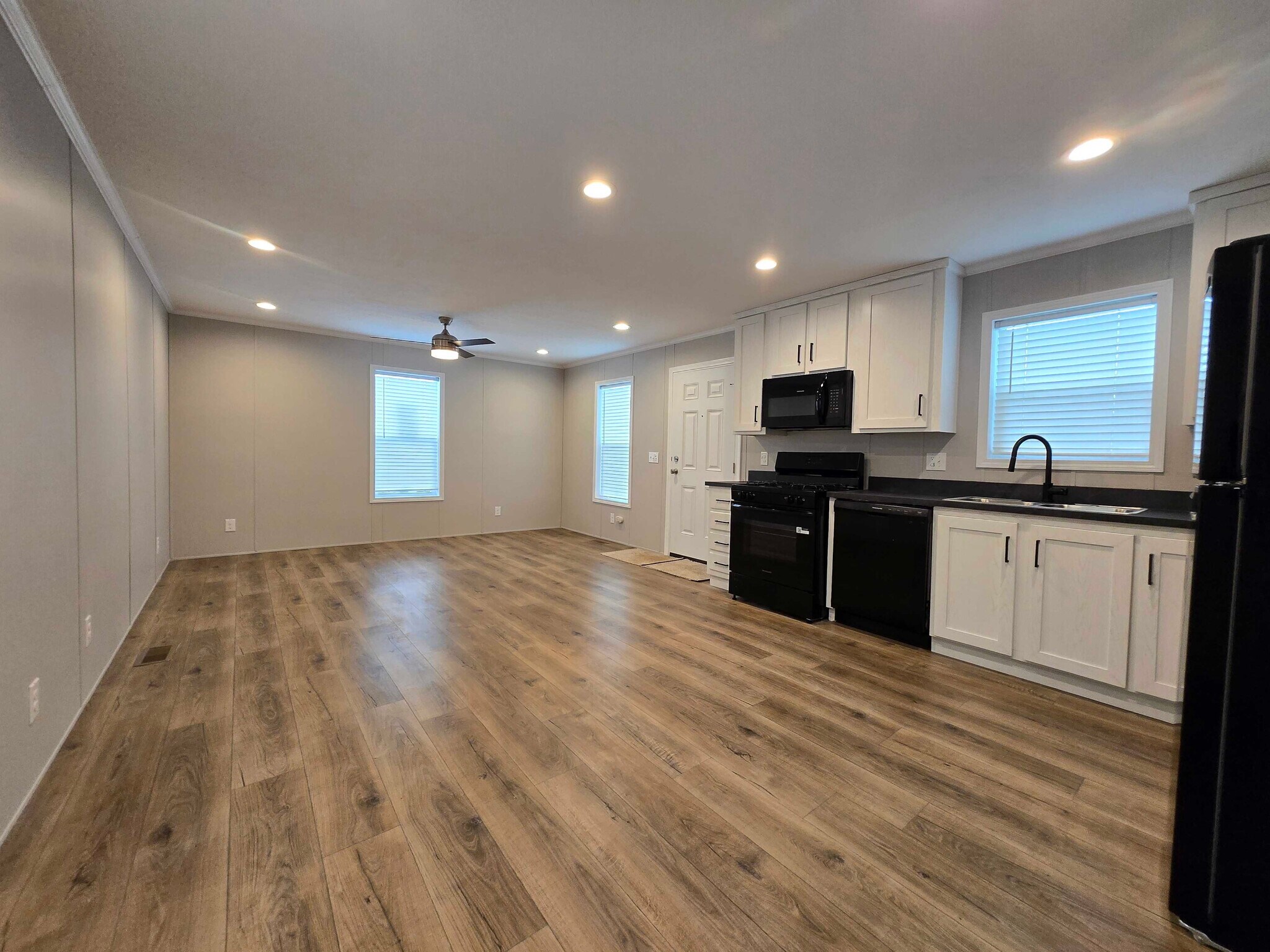 Building Photo - 52212 Worthington Ln