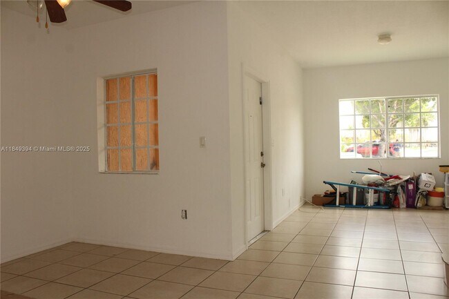 Building Photo - 10937 SW 181st Terrace