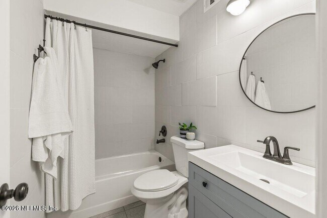 Building Photo - 2885 Sand Castle Ln