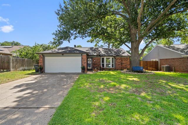 Primary Photo - 512 Yellowstone Dr