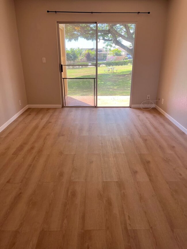 Building Photo - Ground Floor Unit in Park View Village in Waipahu