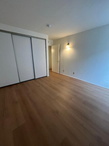 Building Photo - 5908 Cedros Avenue