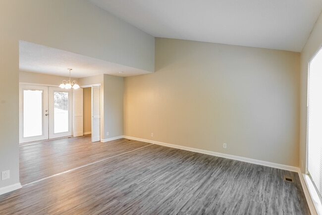 Building Photo - 67 Grassmire Dr