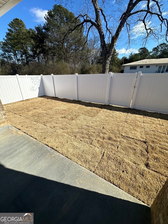 Building Photo - 227 Regency Ln SW