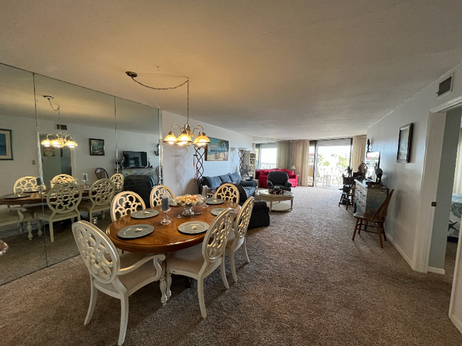 Building Photo - 6650 Sunset Way