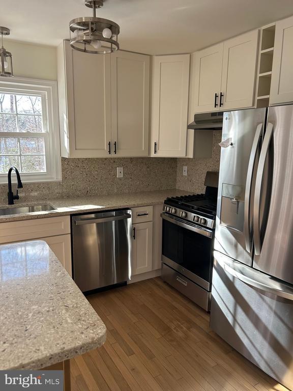 Building Photo - 2703 Deer Ridge Dr